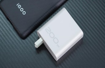 手机快充能卷到200瓦 都得给它磕头
