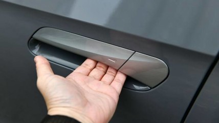 难用的隐藏式门把手 为何大家趋之若鹜?